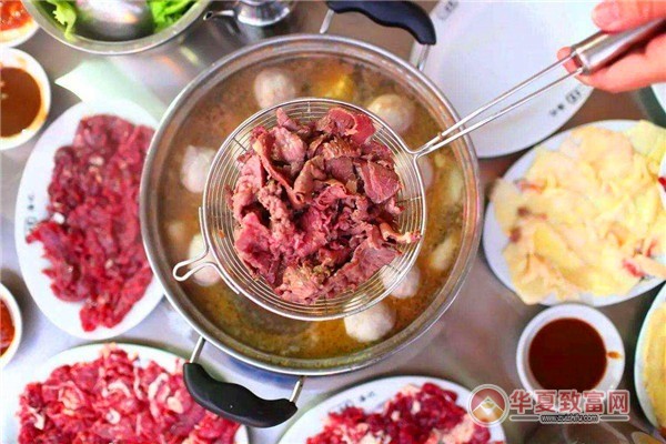 川香红牛杂火锅加盟